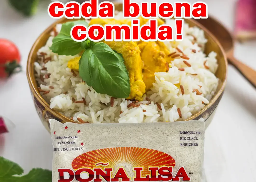 Arroz Jasmine Doña Lisa cocido y suelto, ideal para recetas tradicionales de la cocina latina