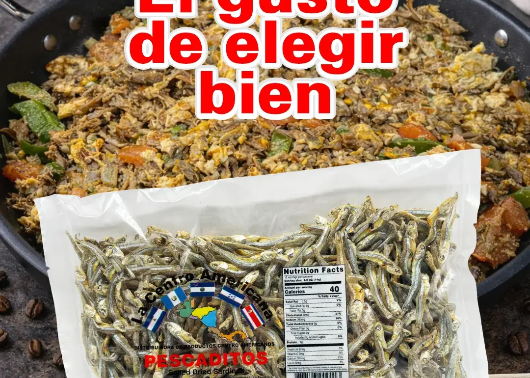 Pescaditas holominas La Centro Americana 6 oz junto a plato tradicional preparado con pescado seco